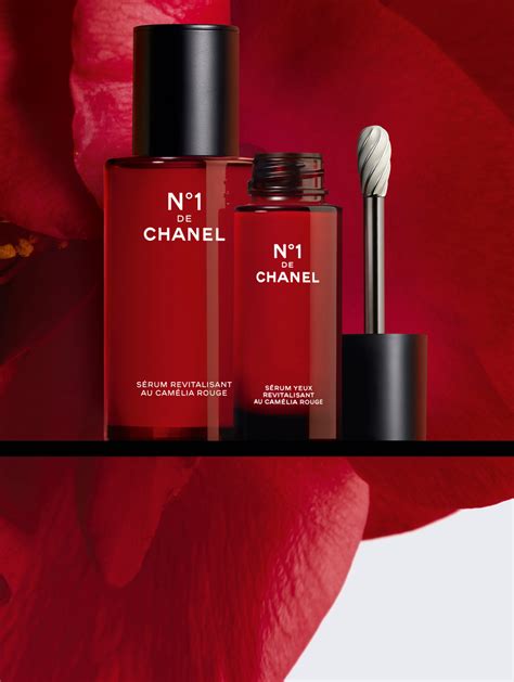 CHANEL Offizielle Website: Mode, Parfums, Makeup, Uhren, 